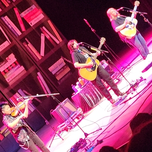 Indigo Girls at Collingswood, NJ in Scottish Rite Auditorium 2023