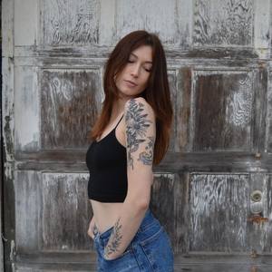 KARA LEVCHENKO @ Songbyrd Music House
