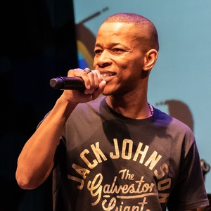 Dumi Right Music @ The Pocket