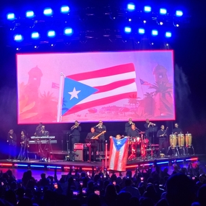Victor Manuelle at Rosemont, IL in Rosemont Theatre 2024
