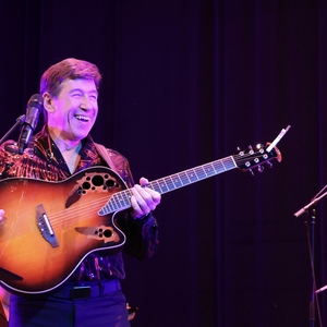 Denny Diamond at Crystal Lake, IL in Raue Center For The Arts 2024