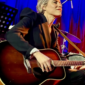 Leslie Mendelson at New York City, NY in City Winery New York City 2024