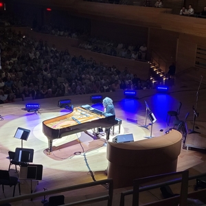 Alexandra Stréliski at Montréal, QC in Place des Arts - Maison Symphonique 2024