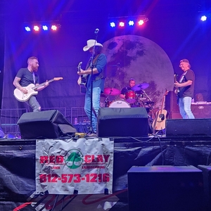 David Lee Murphy at Grandview, IN in Spencer County Fairgrounds 2024
