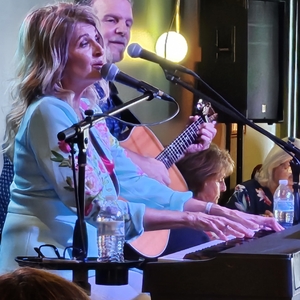 Linda Davis at Lexington, TN in Main and Monroe 2024