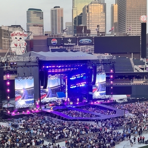 Def Leppard at Minneapolis, MN in Target Field 2024