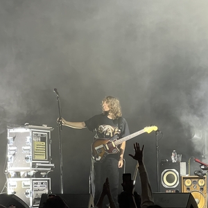 Mk.gee at Oakland, CA in Fox Theater 2024