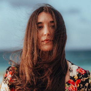 Andrea Cruz Tickets, Tour Dates and %{concertOrShowText}