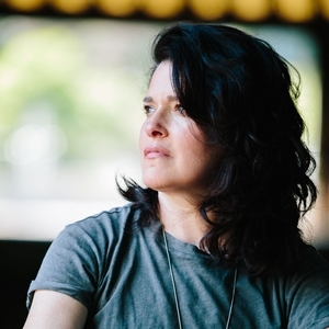 Stephanie Schneiderman Tickets, Tour Dates and Concerts