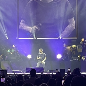 Melendi at Bogotá, Colombia in Movistar Arena 2024