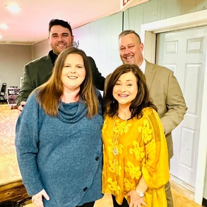 Debra Perry & Jaidyn's Call at Dora, AL in Lee's Family Restaurant and Dinner Theater 2024