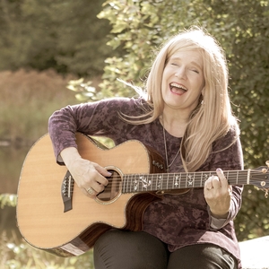Julie Kinscheck Tickets, Tour Dates and Concert