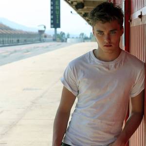Alex Gardner Tickets, Tour Dates and Concert