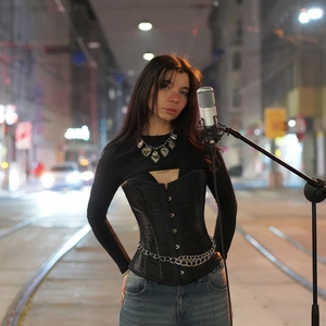 Luna Antonia @ LARK