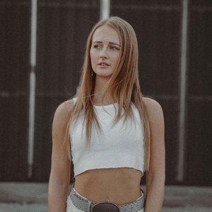 Kacy Moon Tickets, Tour Dates and Concerts