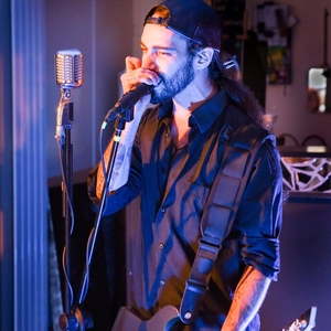 Skyërn Aklea @ La Parallèle