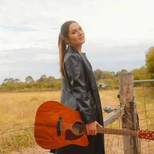 Ella Hartwig Tickets, Tour Dates and Concert