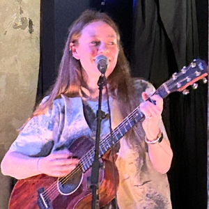 Anna B Savage at Glasgow, United Kingdom in Stereo 2025