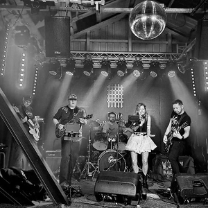 Wild Daisy & The Black Hearts @ The Cask Bah