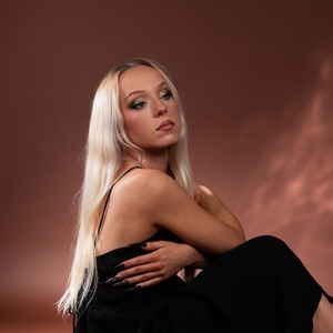 Angelica Mava @ Plåtpalatset