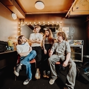 Billets, dates de tournée et concerts pour Sunset Avenue