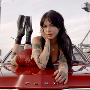 Kristie Kardio @ PINK WHALE BAR