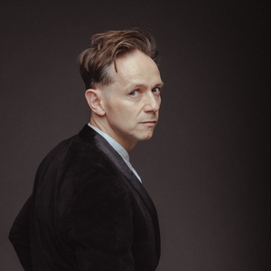 Iestyn Davies - Countertenor @ Canadian Opera Company