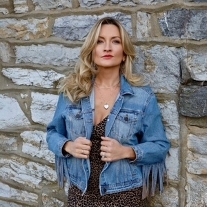 Melissa Quinn Fox Music Tickets, Tour Dates and Concert