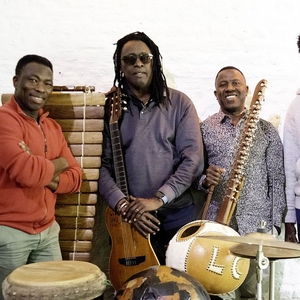 "Mandé Sila", feat. Habib Koité, Aly Keïta, Lamine Cissokho @ ufaFabrik