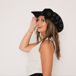 Molly Lovette Tickets, Tour Dates and Concerts