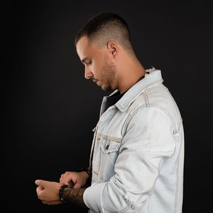 dellucht @ The Button Factory