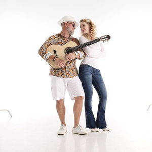 ARIELLA & NICOLAAS Tickets, Tour Dates and Concerts
