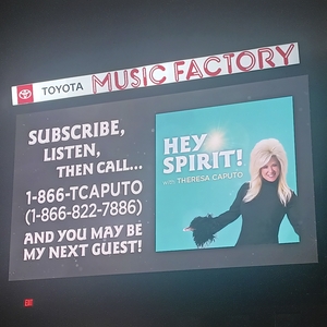 Theresa Caputo at Irving, TX in The Pavilion At Toyota Music Factory 2025