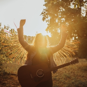 Brenna Larsen Tickets, Tour Dates and Concerts