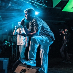 SaxbyTwins @ Silverlakes Farm Hotel