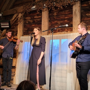 Siobhan Miller at Bretforton, United Kingdom in The Fleece Inn 2025