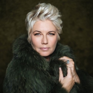 Melinda Schneider @ Camelot Lounge