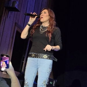 Jo Dee Messina at Mt Vernon, KY in Renfro Valley Entertainment Center 2025
