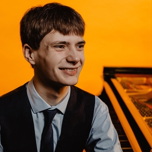 Thomas Luke | Pianist @ St. Johns Church, Waterloo