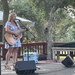 Courtney Patton at Bulverde, TX in 6040 Pumphouse Concerts 2025
