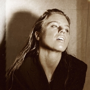Cassie Henderson @ The Civic