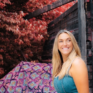 Amy Newhart Tickets, Tour Dates and Concerts