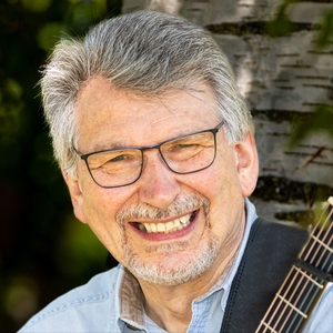 Bruce Davies - Singer/Songwriter/Musician from Scotland Tickets, Tour Dates and Concerts