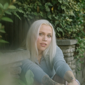 Stacey Kelleher Tickets, Tour Dates and %{concertOrShowText}