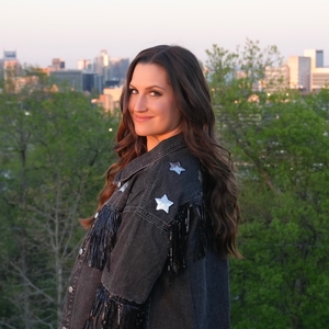 Carolyn Miller Tickets, Tour Dates and Concerts