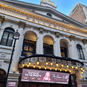 Taylor Tomlinson at London, United Kingdom in The London Palladium 2025