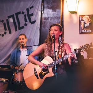 Melanie Ryan Tickets, Tour Dates and Concerts