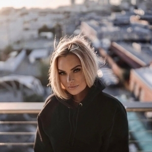 Robyn Balliet Tickets, Tour Dates and Concert