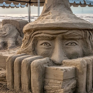 Anthony Puskás @ East Beach (R.A. Apffel)