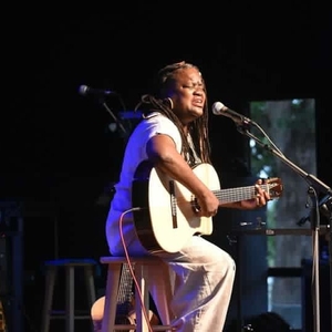 Meisha Herron @ Effingham Manor Winery
